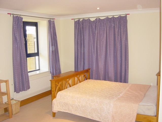  Image of 1 bedroom Apartment to rent in Canute Road Southampton SO14 at 85 Canute Road  Southampton, SO14 3FY