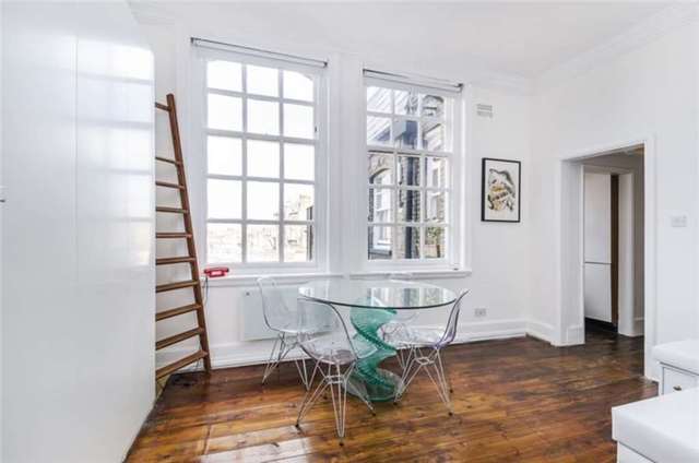  Image of Studio flat to rent in Chelsea Embankment London SW3 at Chelsea Embankment Chelsea London, SW3 4LE