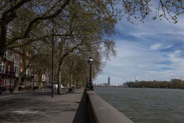  Image of Studio flat to rent in Chelsea Embankment London SW3 at Chelsea Embankment Chelsea London, SW3 4LE