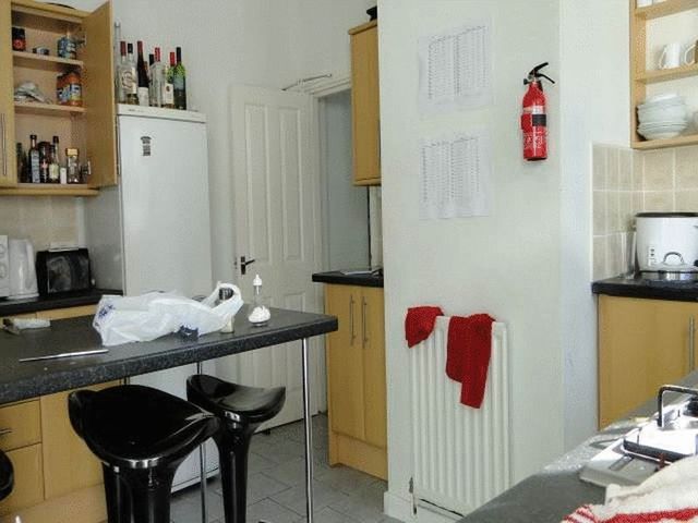 Image of 6 bedroom Detached house to rent in Chester Street Newcastle upon Tyne NE2 at Chester Street Array Jesmond, NE2 1AU