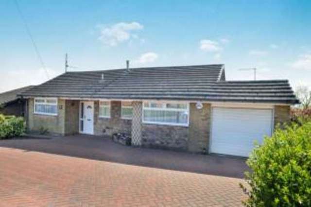  Image of 3 bedroom Bungalow for sale in Chesterfield Road Huthwaite Sutton-in-Ashfield NG17 at Huthwaite Sutton-in-Ashfield Huthwaite, NG17 2PW
