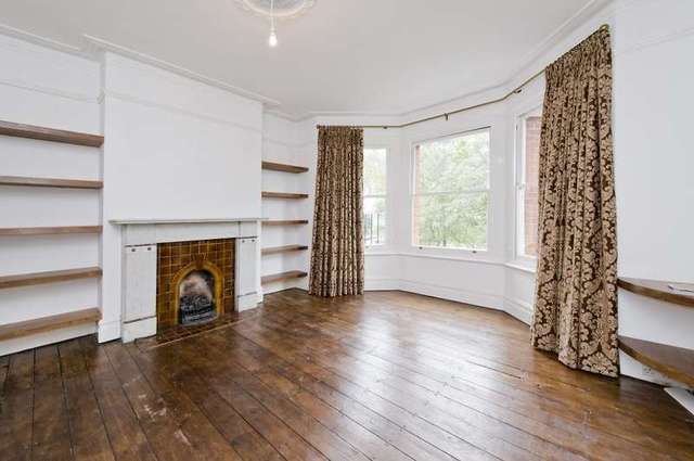  Image of 3 bedroom Flat to rent in Nightingale Lane London SW4 at Clapham Mansions  Nightingale Lane, SW4 9AQ