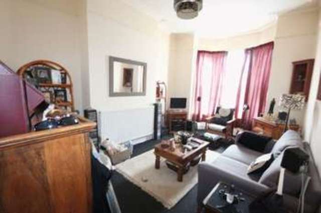  Image of 1 bedroom Flat to rent in Clarence Road Norwich NR1 at Clarence Road  Norwich, NR1 1HH