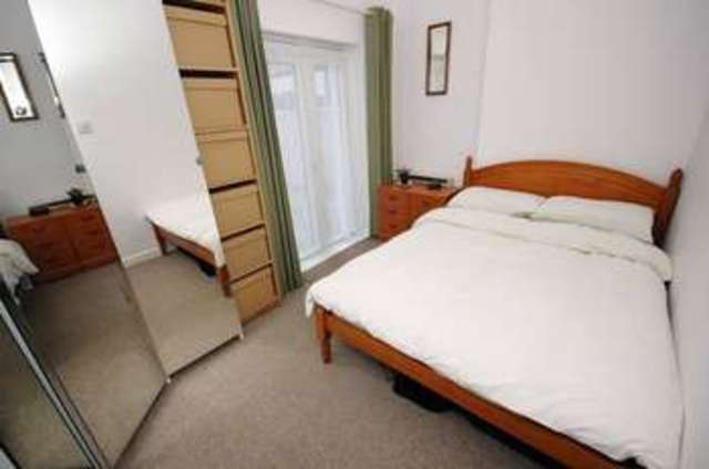  Image of 1 bedroom Flat to rent in Claude Road Cardiff CF24 at Claude Road Roath Cardiff, CF24 3QB