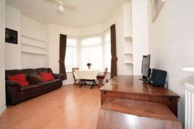  Image of 1 bedroom Flat to rent in Claude Road Cardiff CF24 at Claude Road Roath Cardiff, CF24 3QB