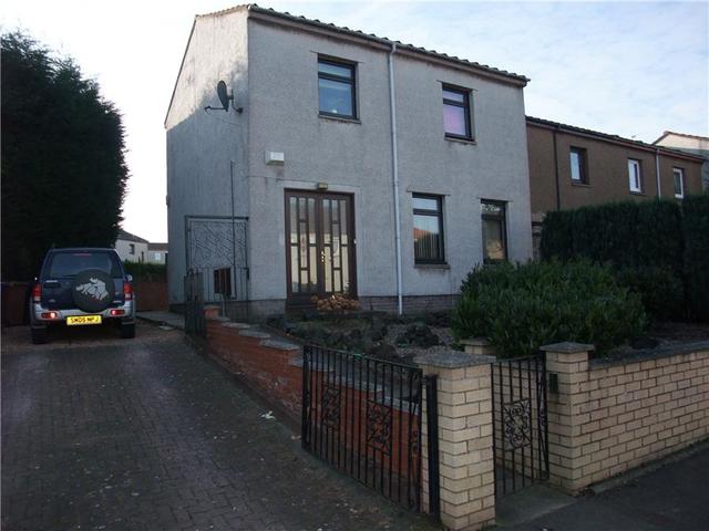 Image of 3 bedroom Terraced house to rent in Cleish Gardens Kirkcaldy KY2 at Kirkcaldy Fife Fife, KY2 6AA