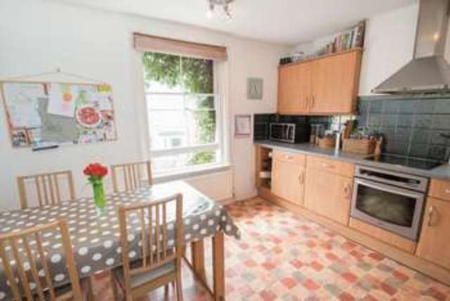  Image of 3 bedroom Flat for sale in Cleveland Road Chichester PO19 at Cleveland Road  Chichester, PO19 7AF