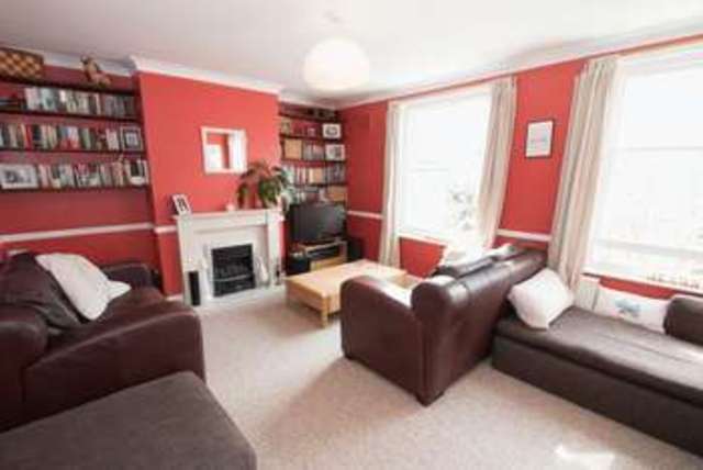  Image of 3 bedroom Flat for sale in Cleveland Road Chichester PO19 at Cleveland Road  Chichester, PO19 7AF