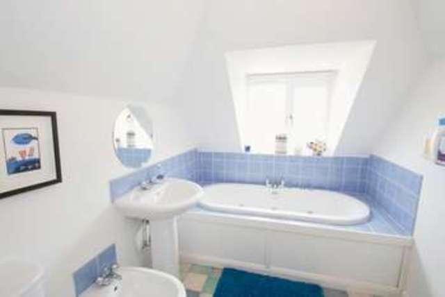  Image of 3 bedroom Flat for sale in Cleveland Road Chichester PO19 at Cleveland Road  Chichester, PO19 7AF