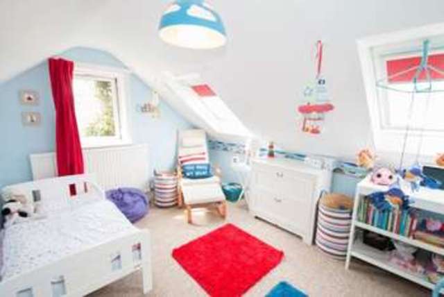  Image of 3 bedroom Flat for sale in Cleveland Road Chichester PO19 at Cleveland Road  Chichester, PO19 7AF