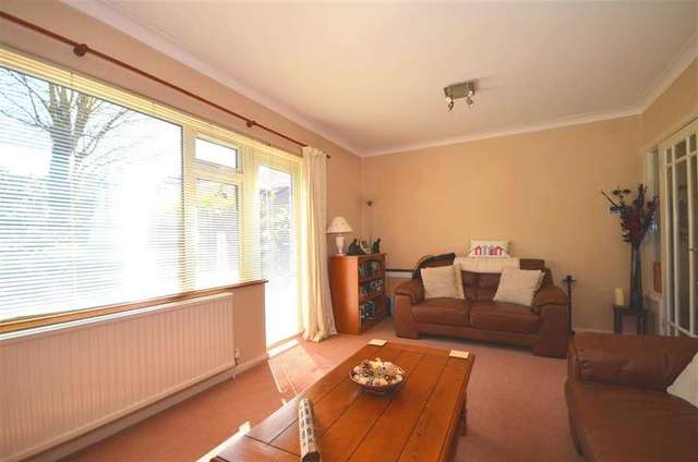 Image of 4 bedroom Bungalow for sale in Cliff Gardens Minster on Sea Sheerness ME12 at Minster On Sea Sheerness Sheerness, ME12 3QZ