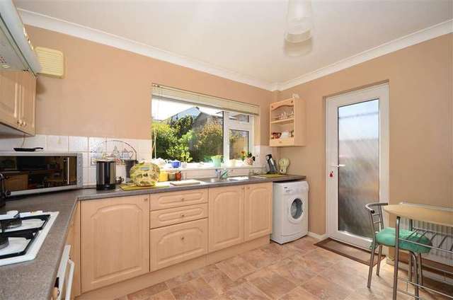 Image of 4 bedroom Bungalow for sale in Cliff Gardens Minster on Sea Sheerness ME12 at Minster On Sea Sheerness Sheerness, ME12 3QZ
