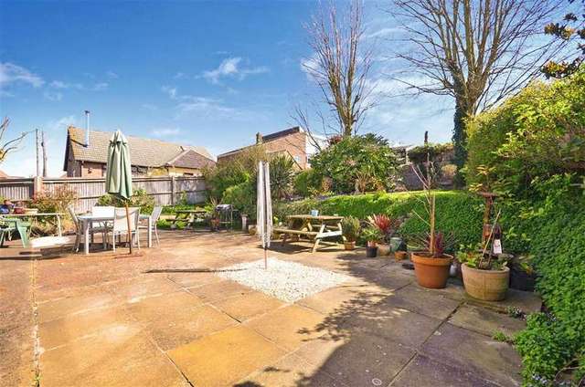  Image of 4 bedroom Bungalow for sale in Cliff Gardens Minster on Sea Sheerness ME12 at Minster On Sea Sheerness Sheerness, ME12 3QZ