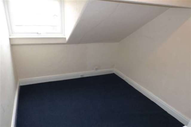  Image of 2 bedroom Flat to rent in Clifton Drive North St. Annes Lytham St. Annes FY8 at Lytham St. Annes, FY8 2PS