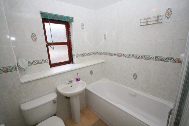  Image of 3 bedroom Semi-Detached house to rent in Clovis Duveau Drive Invergowrie Dundee DD2 at West End Dundee Dundee, DD2 5JA