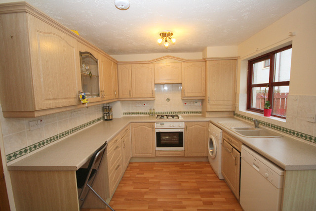  Image of 3 bedroom Semi-Detached house to rent in Clovis Duveau Drive Invergowrie Dundee DD2 at West End Dundee Dundee, DD2 5JA