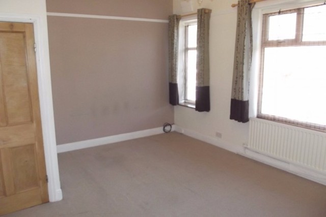  Image of 3 bedroom End of Terrace to rent in Colenso Road Ashton-on-Ribble Preston PR2 at Colenso Road Ashton-on-Ribble Preston, PR2 2LL