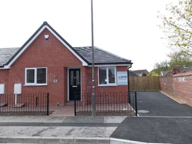  Image of 2 bedroom Detached house for sale in Collingwood Road Long Eaton Nottingham NG10 at Collingwood Road  Long Eaton, NG10 1DR