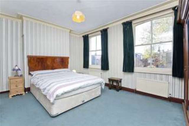  Image of 3 bedroom Terraced house for sale in Colvestone Crescent London E8 at Hackney London Dalston, E8 2LH