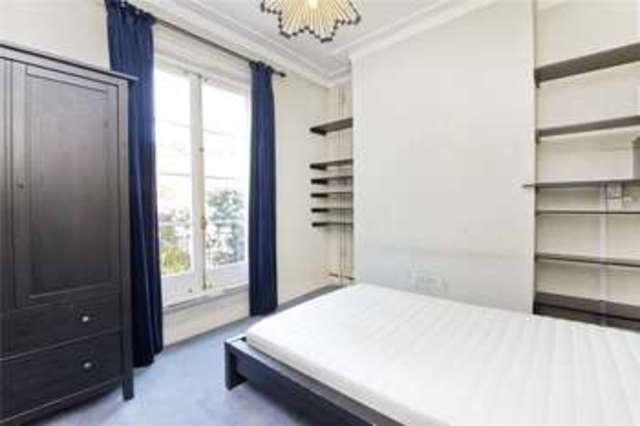  Image of 3 bedroom Terraced house for sale in Colvestone Crescent London E8 at Hackney London Dalston, E8 2LH