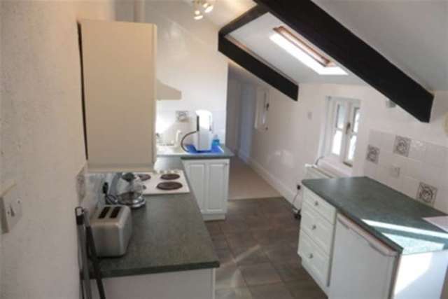  Image of 2 bedroom Flat to rent in Combeinteignhead Newton Abbot TQ12 at Newton Abbot, TQ12 4RG