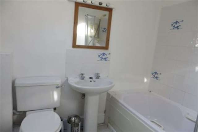  Image of 2 bedroom Flat to rent in Combeinteignhead Newton Abbot TQ12 at Newton Abbot, TQ12 4RG