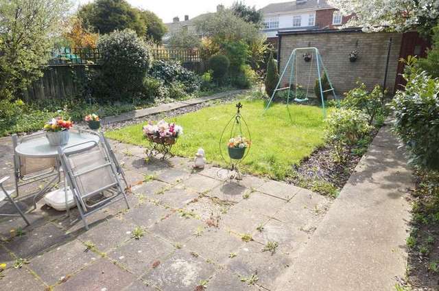  Image of 2 bedroom Bungalow for sale in Coneygree Road Stanground Peterborough PE2 at Coneygree Road  Peterborough, PE2 8JY