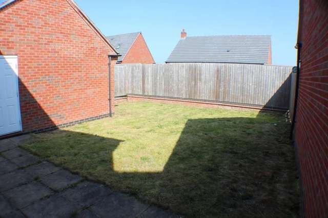  Image of 3 bedroom Detached house to rent in Copgrove Close Hamilton Leicester LE5 at Copgrove Road  Leicester, LE5 1AW