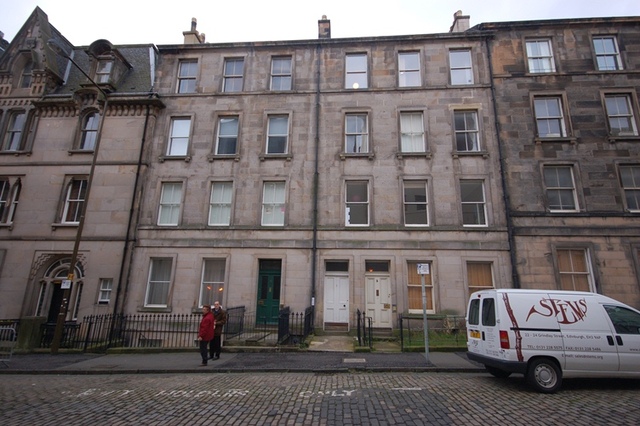  Image of 3 bedroom Flat to rent in Cornwall Street Edinburgh EH1 at City Centre Edinburgh Edinburgh, EH1 2EQ