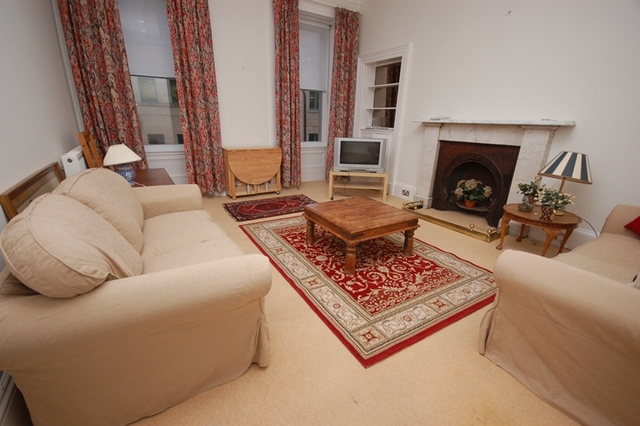  Image of 3 bedroom Flat to rent in Cornwall Street Edinburgh EH1 at City Centre Edinburgh Edinburgh, EH1 2EQ