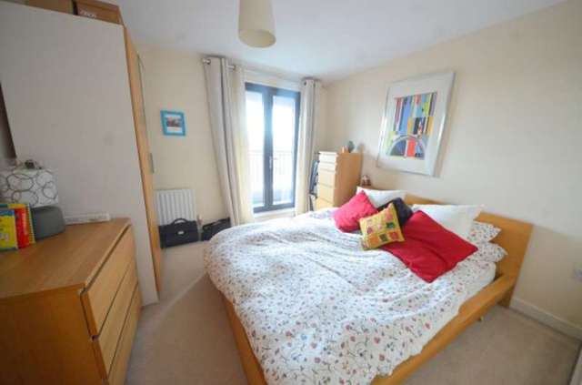  Image of 2 bedroom Apartment for sale in Cottage Road London N7 at Cottage Road  Islington, N7 8TP