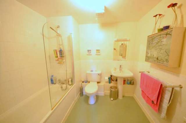  Image of 2 bedroom Apartment for sale in Cottage Road London N7 at Cottage Road  Islington, N7 8TP
