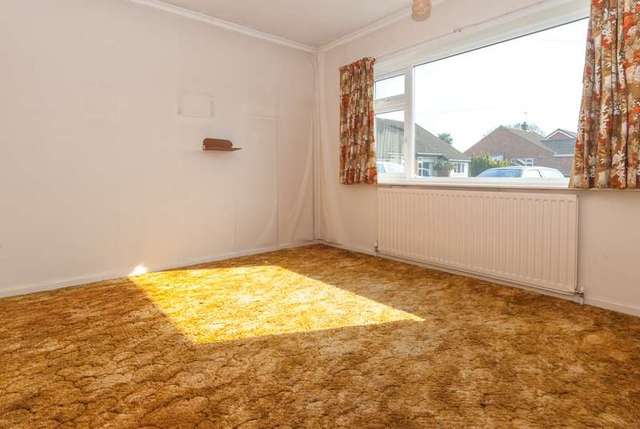  Image of 2 bedroom Bungalow for sale in Cowdray Close Loughborough LE11 at Loughborough, LE11 2BW