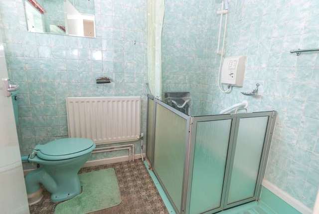  Image of 2 bedroom Bungalow for sale in Cowdray Close Loughborough LE11 at Loughborough, LE11 2BW