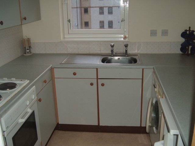  Image of 2 bedroom Flat to rent in Craighouse Gardens Edinburgh EH10 at Morningside Edinburgh Edinburgh, EH10 5TZ