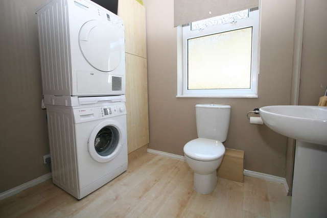  Image of 4 bedroom Detached house for sale in Cremyll Road Torpoint PL11 at Torpoint Torpoint, PL11 2DY