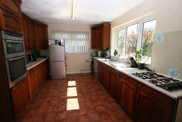  Image of 4 bedroom Detached house for sale in Cremyll Road Torpoint PL11 at Torpoint Torpoint, PL11 2DY