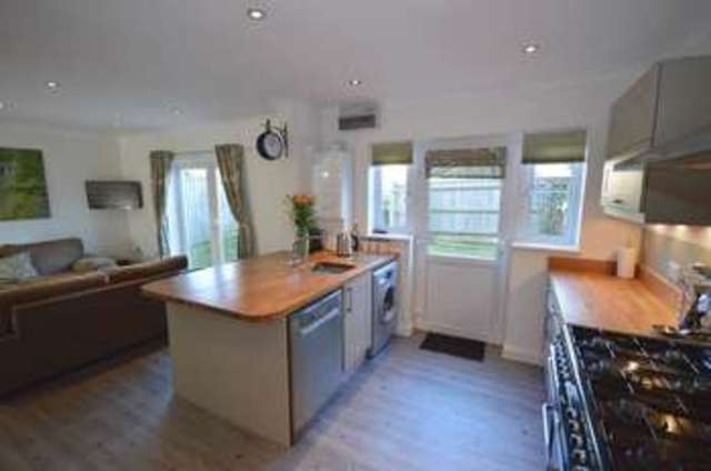  Image of 5 bedroom Detached house for sale in Oak Drive Crewkerne TA18 at Oak Drive  Crewkerne, TA18 7DN