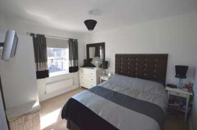  Image of 5 bedroom Detached house for sale in Oak Drive Crewkerne TA18 at Oak Drive  Crewkerne, TA18 7DN