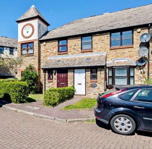  Image of 3 bedroom End of Terrace for sale in Croftongate Way London SE4 at Croftongate Way  Brockley, SE4 2DL