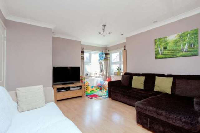  Image of 3 bedroom End of Terrace for sale in Croftongate Way London SE4 at Croftongate Way  Brockley, SE4 2DL