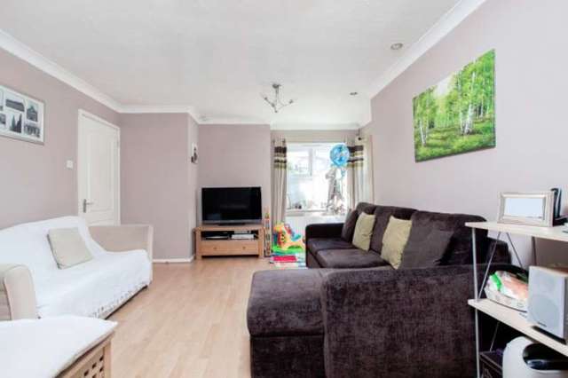  Image of 3 bedroom End of Terrace for sale in Croftongate Way London SE4 at Croftongate Way  Brockley, SE4 2DL