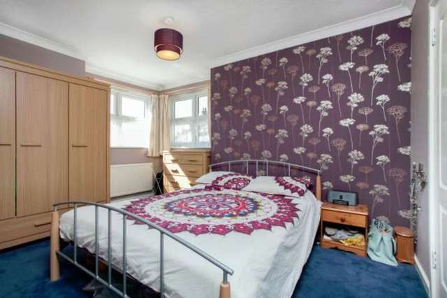  Image of 3 bedroom End of Terrace for sale in Croftongate Way London SE4 at Croftongate Way  Brockley, SE4 2DL