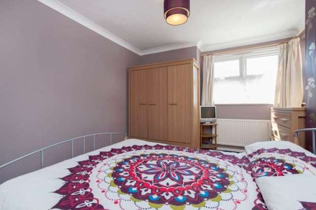  Image of 3 bedroom End of Terrace for sale in Croftongate Way London SE4 at Croftongate Way  Brockley, SE4 2DL