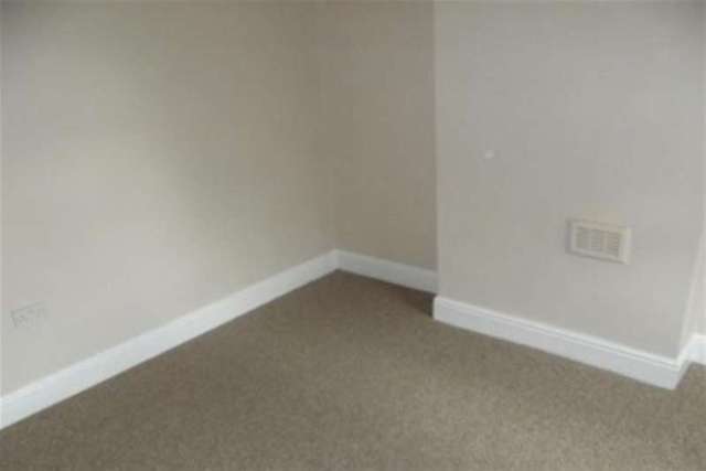  Image of 2 bedroom Detached house to rent in Cromer Road Nottingham NG3 at Nottingham, NG3 3LF