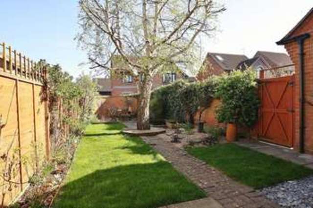  Image of 3 bedroom Detached house for sale in Howbery Farm Crowmarsh Gifford Wallingford OX10 at Howbery Farm Crowmarsh Gifford Wallingford, OX10 8NR