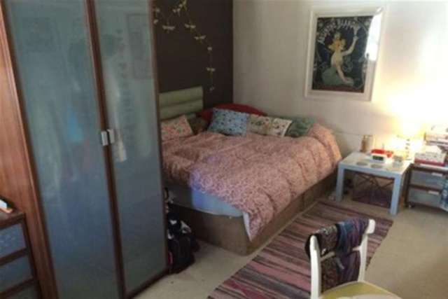  Image of 2 bedroom Property to rent in Crown Street Leeds LS2 at Leeds, LS2 7DA