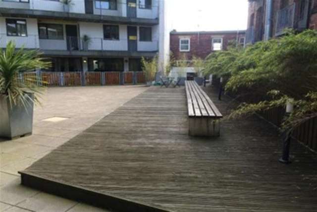  Image of 2 bedroom Property to rent in Crown Street Leeds LS2 at Leeds, LS2 7DA