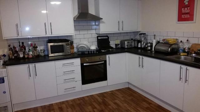  Image of 4 bedroom Flat to rent in Croxteth Road Toxteth Liverpool L8 at Wavertree  Liverpool, L8 3SE
