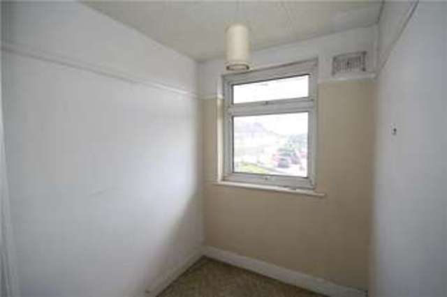  Image of 3 bedroom Terraced house for sale in Dale Avenue Edgware HA8 at Edgware Middx Burnt Oak, HA8 6AF